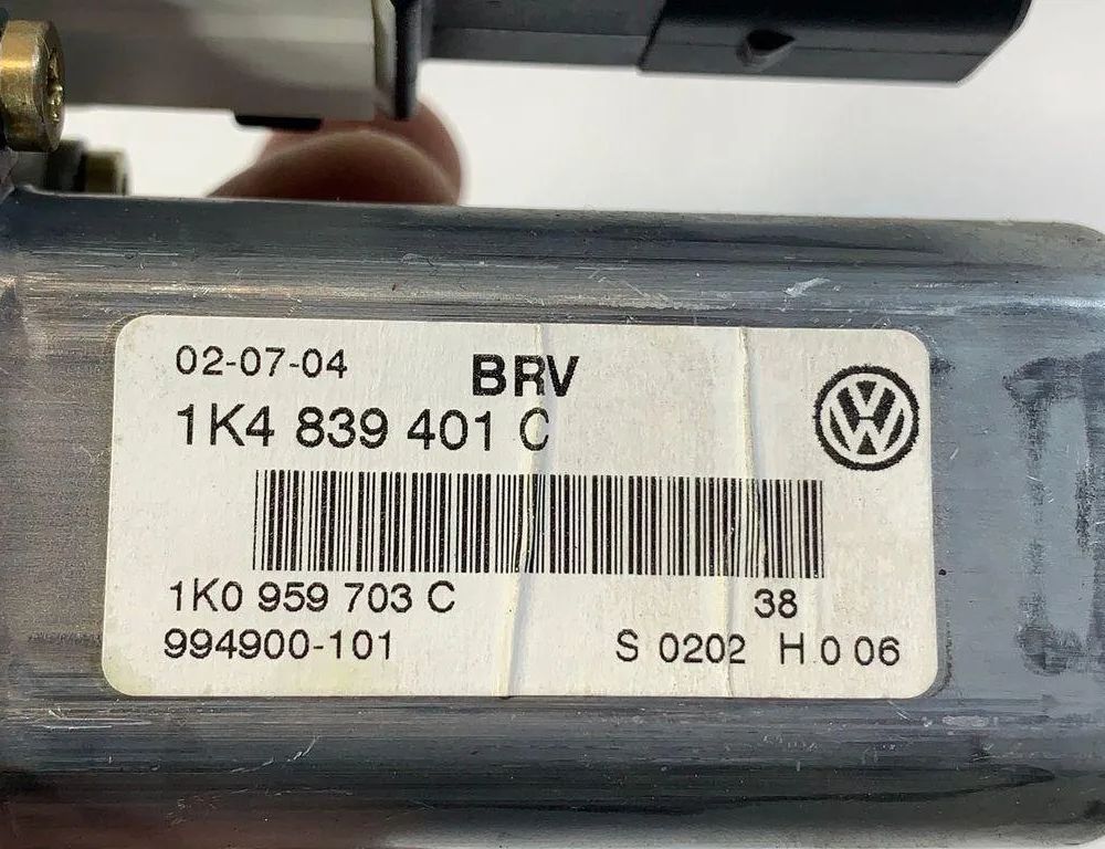VOLKSWAGEN Golf 8 generation (2019-2023) Rear Left Door Window Control Motor 1K4839401C 30679641