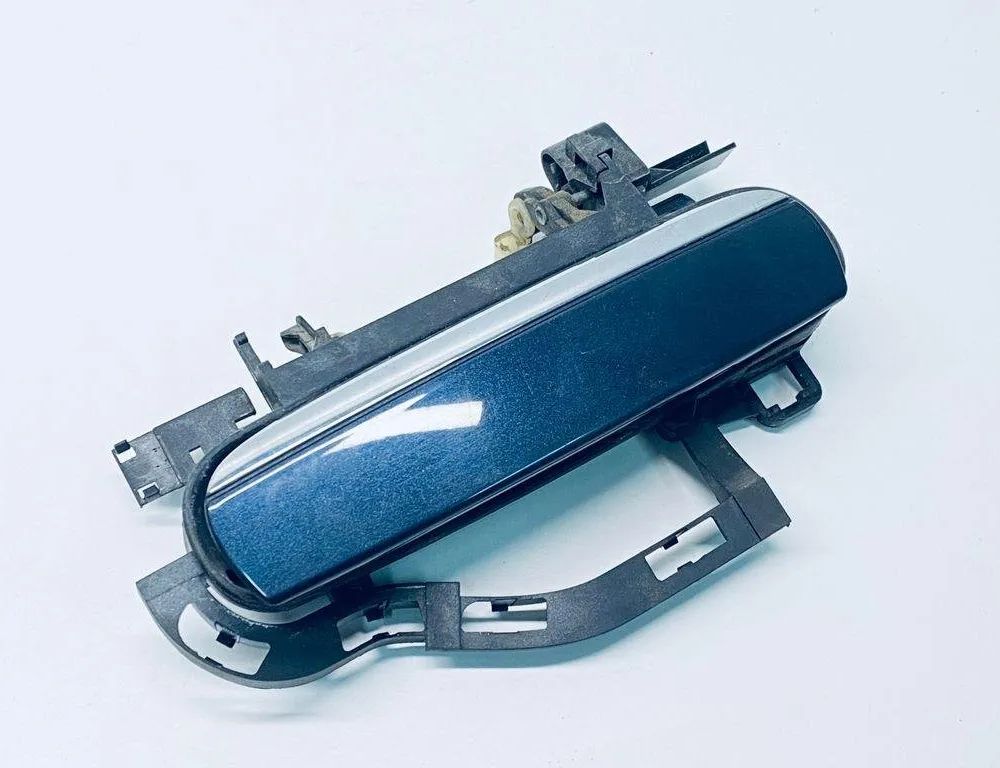 AUDI A6 C6/4F (2004-2011) Aizmugurējo labo durvju ārējais rokturis 4F0837207B,4F0837885D 30679862