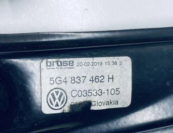 VOLKSWAGEN Golf 8 generation (2019-2023) Стеклоподъемник передней правой двери 5G4837462H 30680605