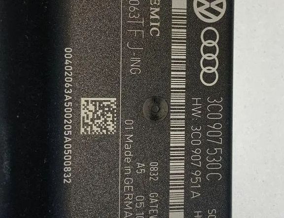 VOLKSWAGEN Passat B6 (2005-2010) Vārtejas vadības bloks 3C0907530C 30681909