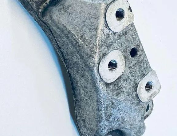 SKODA Octavia 2 generation (2004-2013) Pārnesumkārbas kronšteins 1K0199117AM 30682914