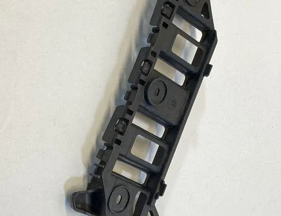 VOLKSWAGEN Touran 1 generation (2003-2015) Priekšējā labā bufera stiprinājums 1T0807184A 30683111