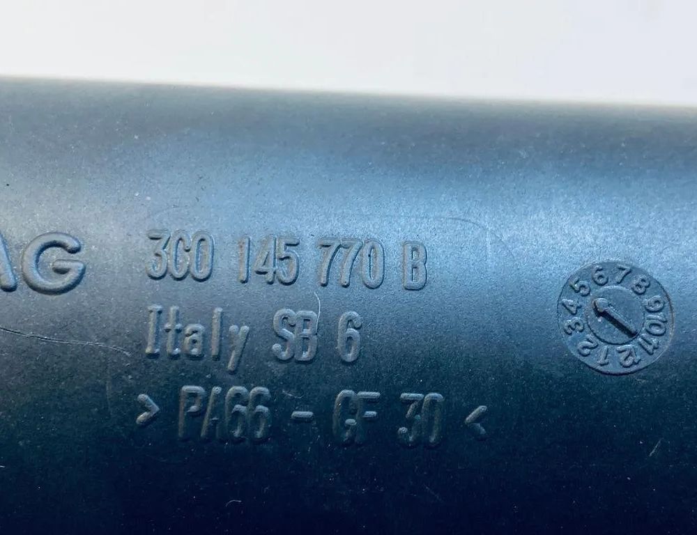 AUDI A3 8P (2003-2013) Intercooler Hose Pipe 3C0145770B 30683406