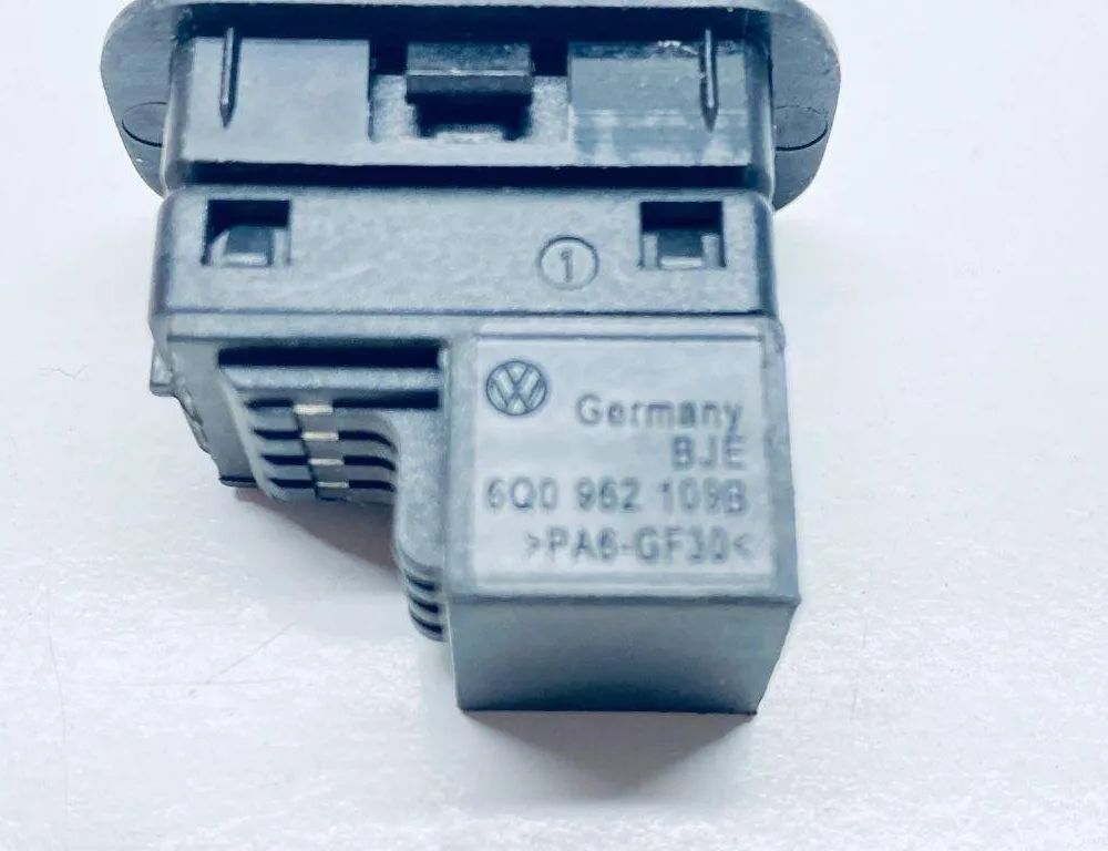 VOLKSWAGEN Passat B7 (2010-2015) Переключатель кнопок 6Q0962109B 30688394