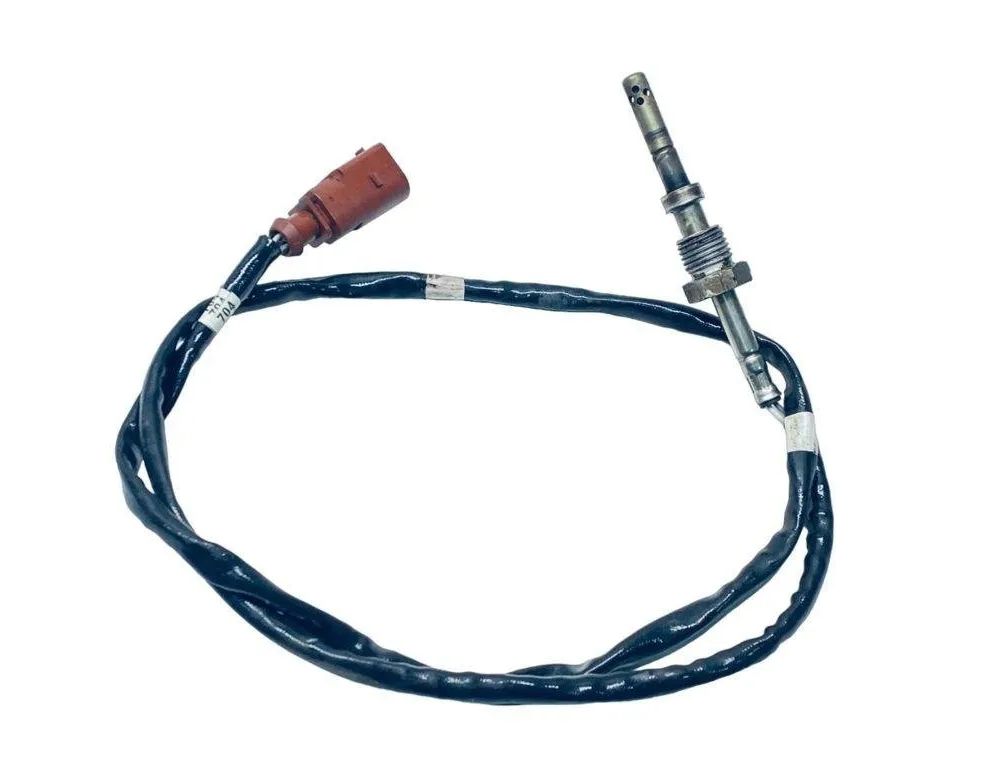 VOLKSWAGEN Golf 8 generation (2019-2023) Exhaust gas temperature sensor 04L906088E 30689224