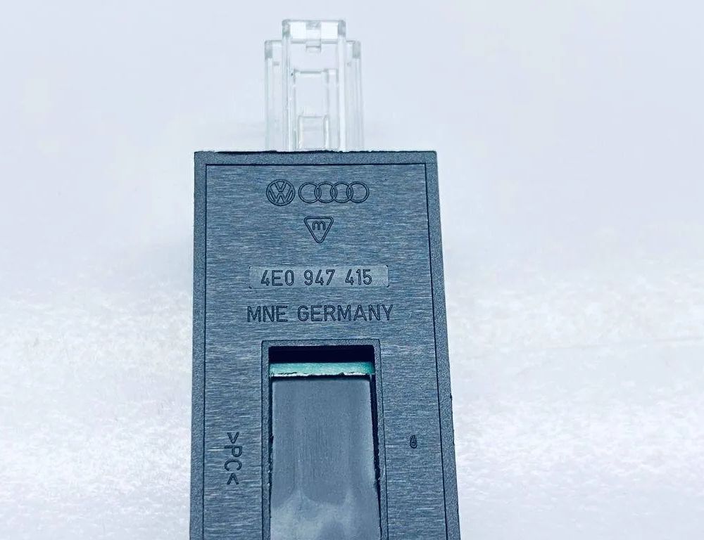 AUDI A3 8V (2012-2020) Освещение салона 4E0947415A 30692154