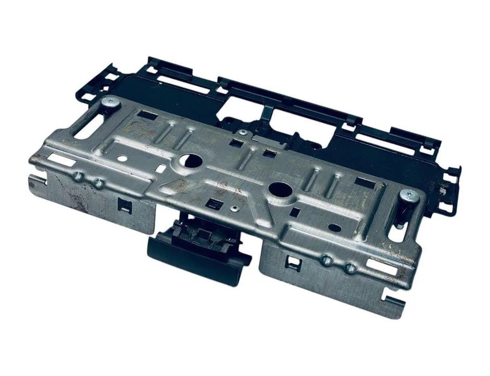 VOLKSWAGEN Variant VII TDI (2014-2024) Другие внутренние детали 8K0881057 30693519