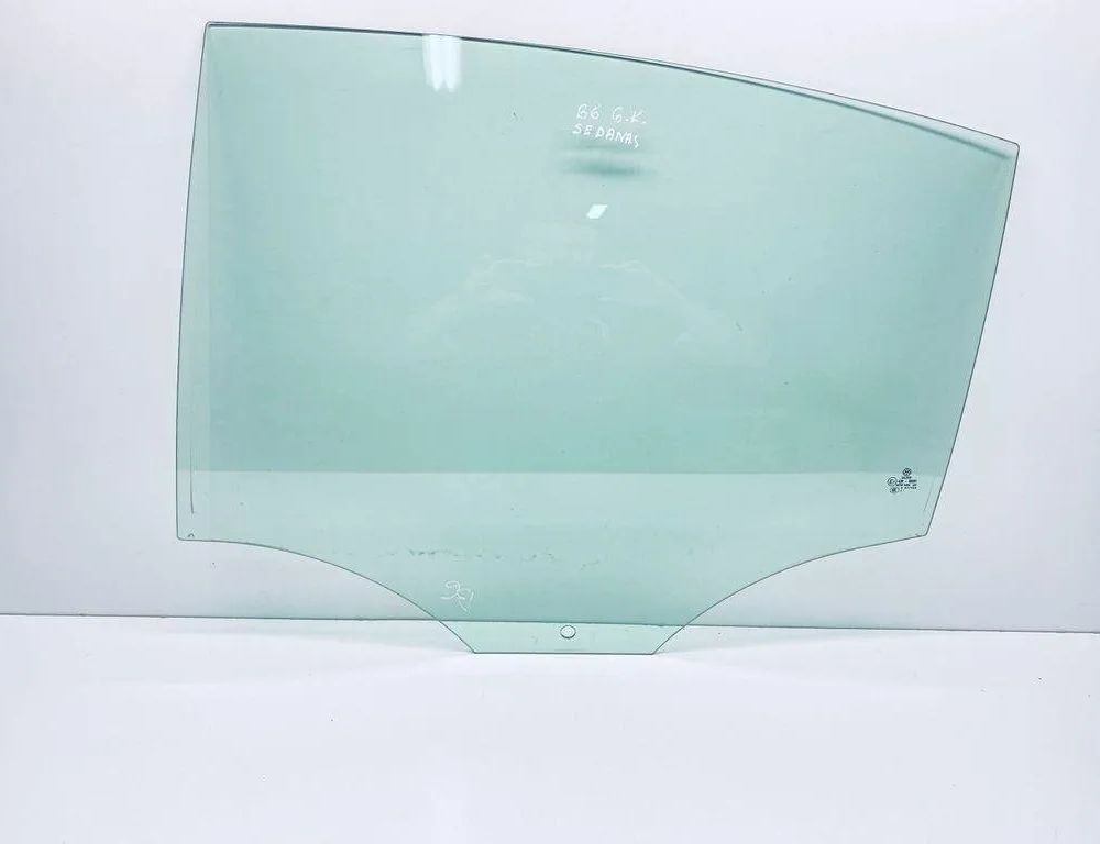 VOLKSWAGEN Passat B6 (2005-2010) Rear Left Door Glass 3C5845025 30797354