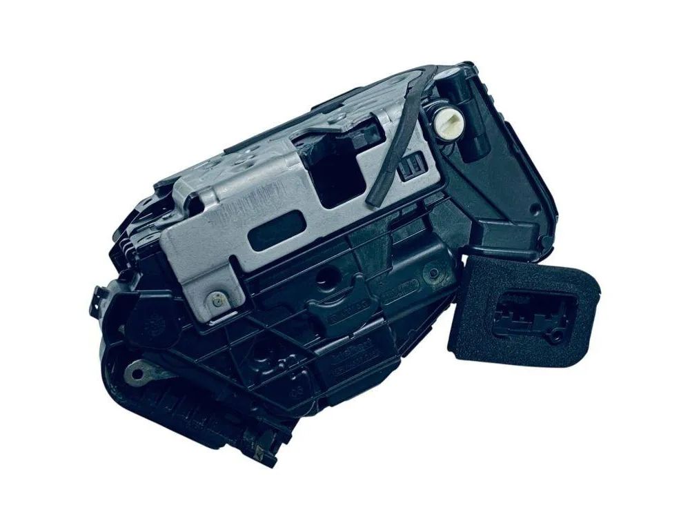 VOLKSWAGEN Tiguan 2 generation (2016-2024) Rear Left Door Lock 5TA839015P 33070440