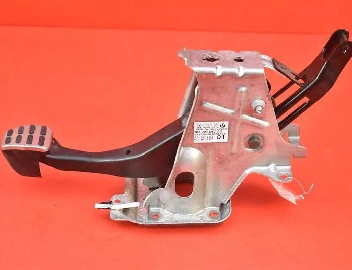 VOLKSWAGEN Eos 1 generation (2006-2020) Педаль газа 1K1721057AD 22103932