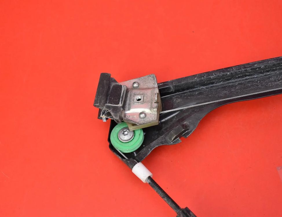 VOLKSWAGEN Jetta 5 generation (2005-2011) Front Right Door Window Regulator 1K5837462B 22127058