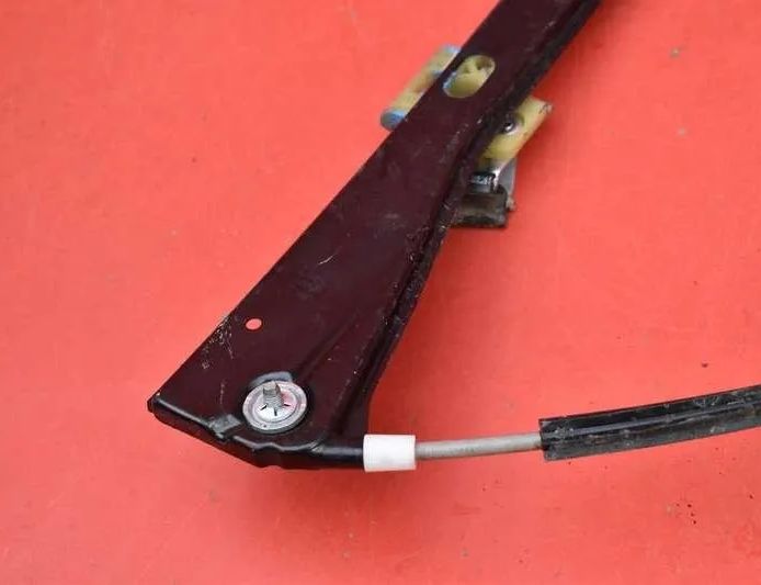 VOLKSWAGEN Golf 6 generation (2008-2015) Стеклоподъемник передней правой двери 5M0837462 22851088