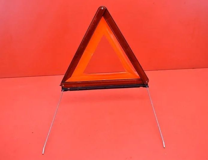 VOLKSWAGEN Passat B5 (1996-2005) Warning Triangle VOLKSWAGEN 23782065