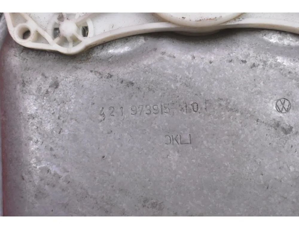 VOLKSWAGEN Golf 6 generation (2008-2015) Стеклоподъемник передней правой двери 1K5837462 28213871