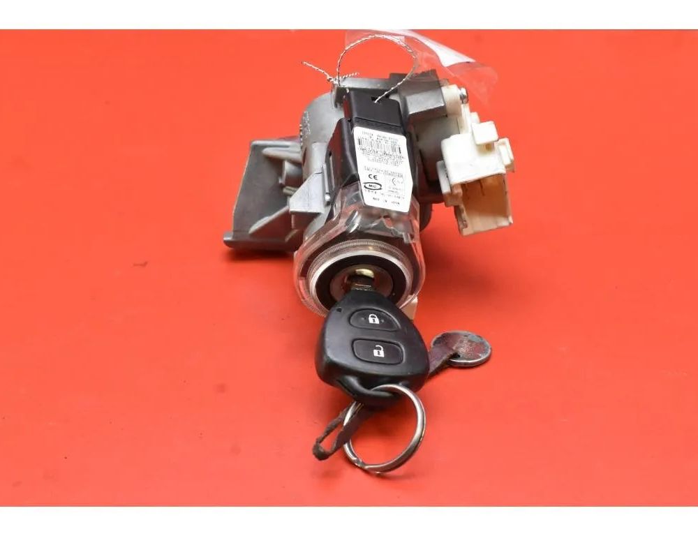 TOYOTA Verso 1 generation (2009-2015) Ignition Lock 45020-0203 28334974
