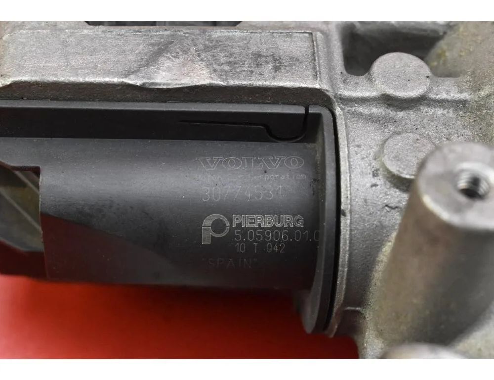 VOLVO XC60 2 generation (2017-2024) Егр клапан 30774531 28523724