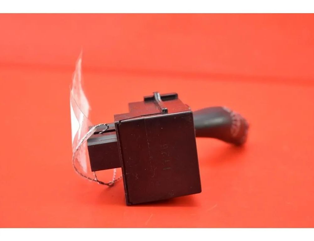 HONDA Civic 7 generation (2000-2005) Switches M18624 29422773