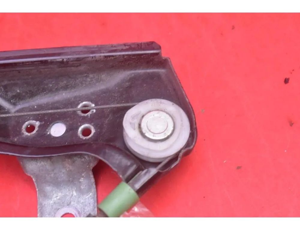 VOLKSWAGEN Golf 4 generation (1997-2006) Priekšējo kreiso durvju logu pacēlājs 1K4837401E 30394583