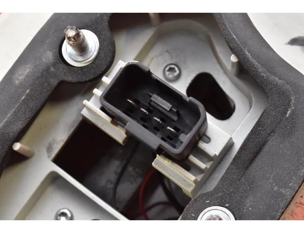 VOLKSWAGEN Jetta 5 generation (2005-2011) Aizmugurējais labais lukturis 1K5945096G 30414949