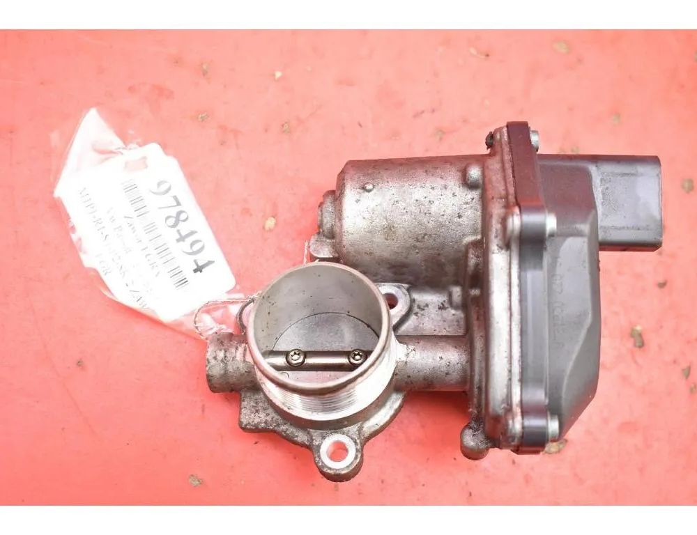VOLKSWAGEN Passat B8 (2014-2023) EGR Valve 04L131501M 30545824