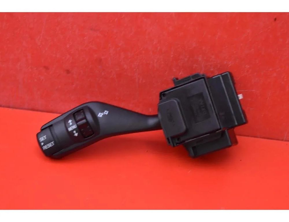 FORD Focus 2 generation (2004-2011) Pogas 17D940 31721469