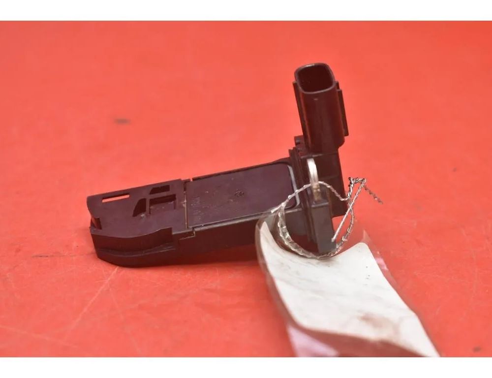 TOYOTA Auris 1 generation (2006-2012) Mass Air Flow Sensor MAF 22204-26010 31957533