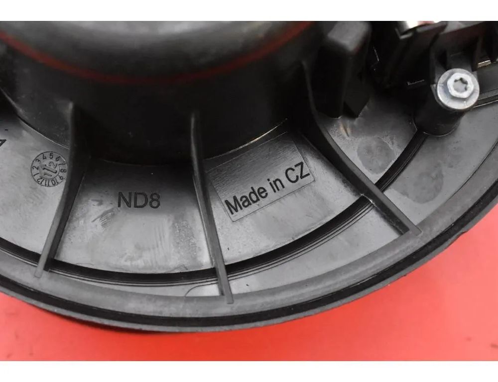 VOLKSWAGEN Tiguan 1 generation (2007-2017) Salona sildītājs 3C1820015T 32037670