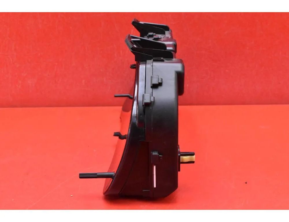 TOYOTA Avensis Verso 1 generation (2001-2003) Instrumentu panelis/spidometrs 83800-05K20 32406626