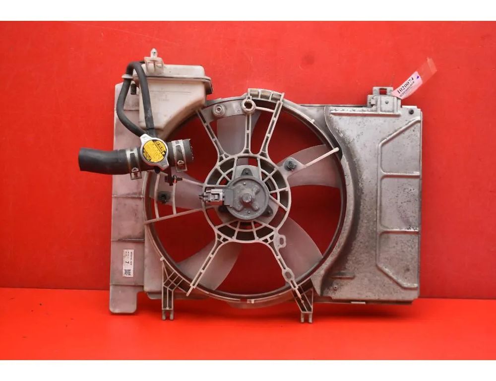 TOYOTA Yaris 3 generation (2010-2019) Diffuser Fan MF422750-0459 32821918