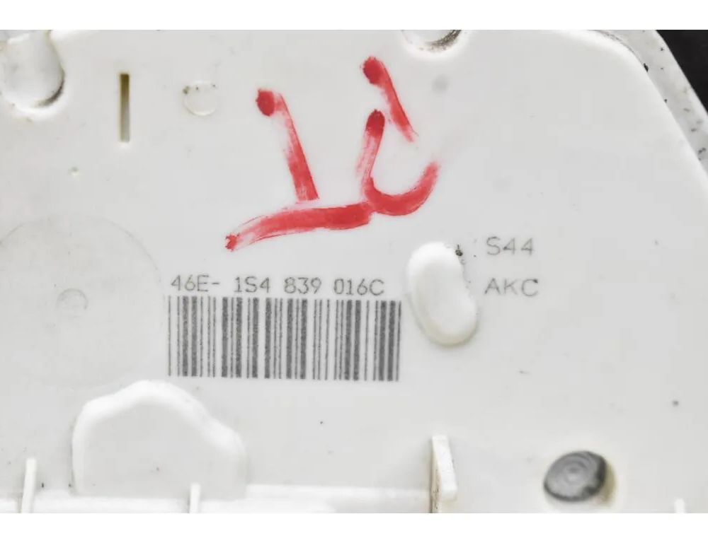 SKODA Fabia 2 generation  (2010-2014) Замок задней правой двери 1S4839016C 33027777