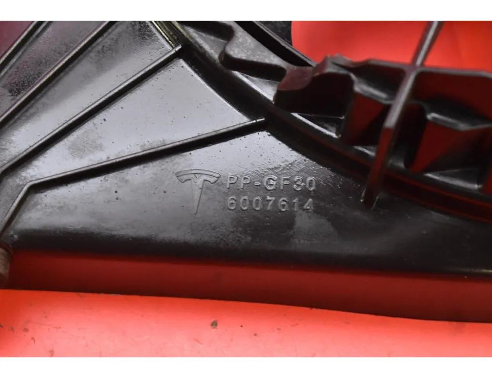 TESLA Model S 1 generation (2012-2024) Diffuser Fan 6007352-00-F 33076795