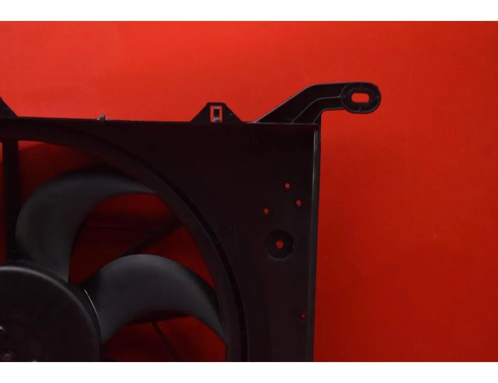 VOLVO V70 2 generation (2000-2008) Diffuser Fan 30645148 33088045