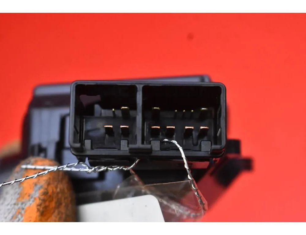 TOYOTA Yaris 3 generation (2010-2019) Переключатель кнопок 17F003LH 33095091