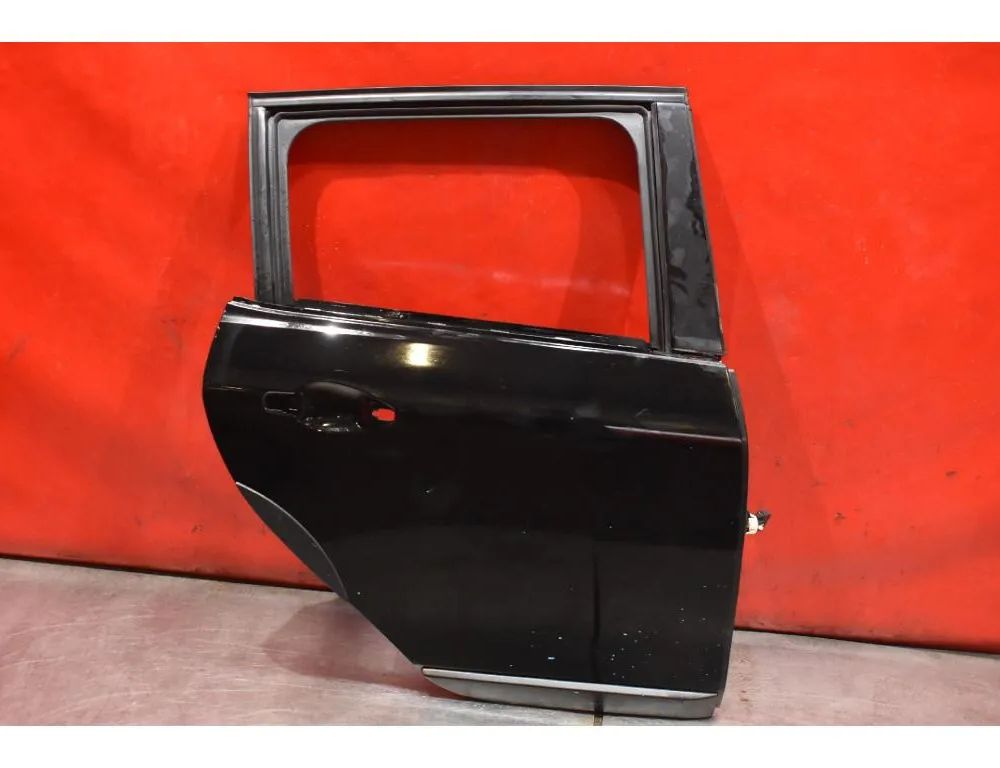 PEUGEOT 2008 2 generation (2019-2023) Labās aizmugurējās durvis 33095409