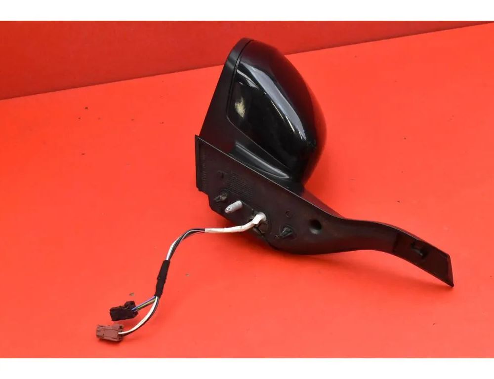 PEUGEOT 2008 2 generation (2019-2023) Left Side Wing Mirror 0211047 33095414