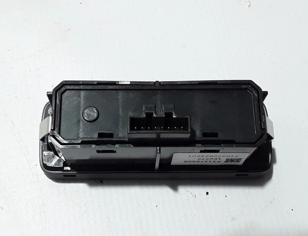 VOLVO XC90 2 generation (2014-2024) Кнопка открывания задней крышки 31376509 31719905