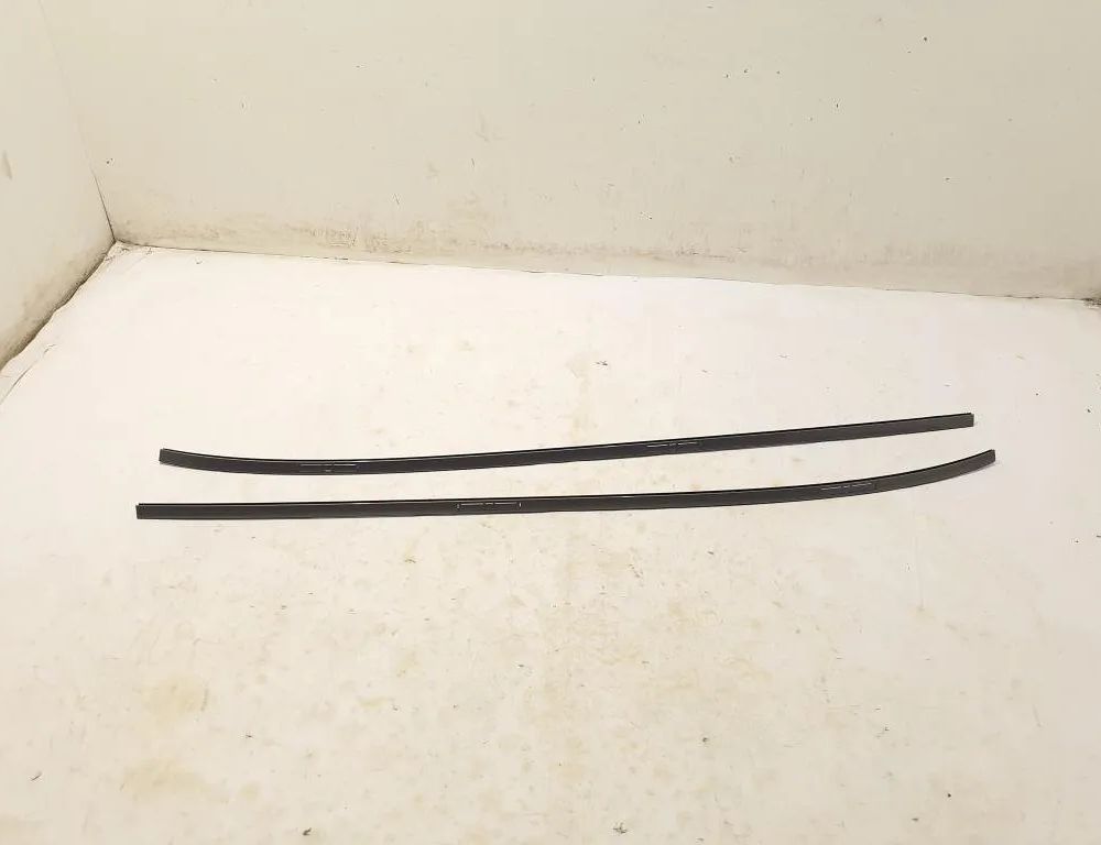 BMW 1 Series F40 (2019-2024) Молдинг крыши правый 9879311 32067191