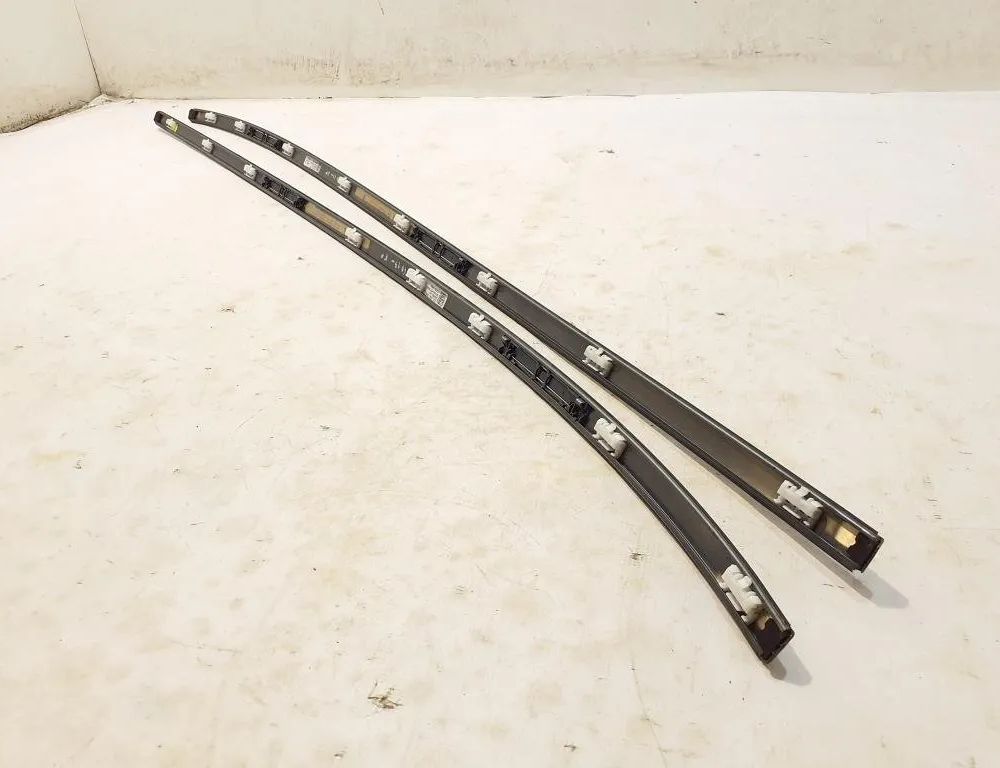 BMW 1 Series F40 (2019-2024) Молдинг крыши правый 9879311 32067191