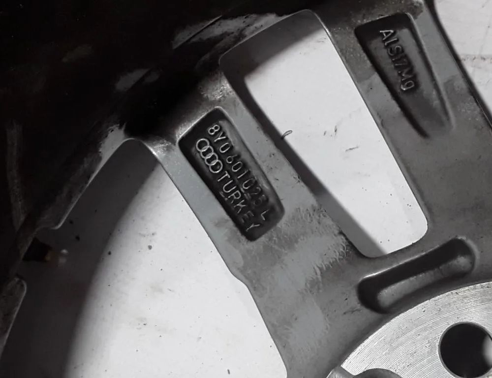 AUDI A3 8Y (2020-2024) Ritenis 8Y0601025L 32546885