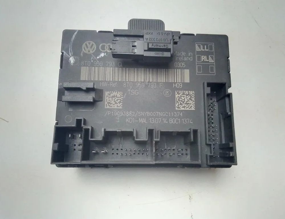 AUDI A4 B8/8K (2011-2016) Блок управления дверей передние правые 8T0959793F 27858968