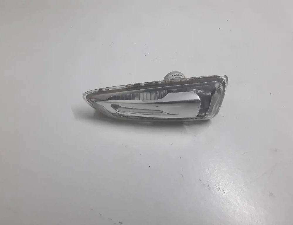 OPEL Insignia B (2017-2024) Front Left Fender Turn Signal 13491088 32986886