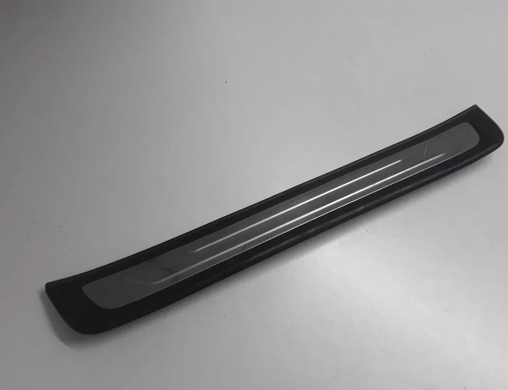 KIA Sorento 2 generation (2009-2021) Отделка переднего правого порога 858852P100 32987501