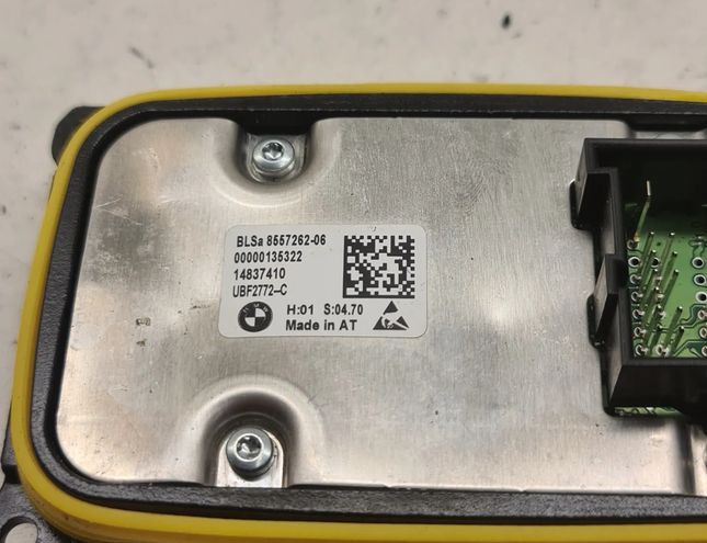 BMW F Priekšējie lukturi 8557262 33023525