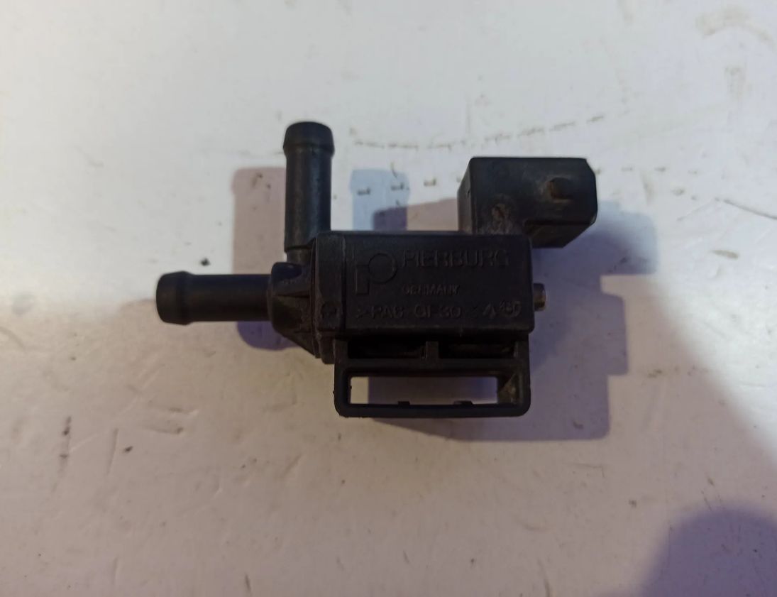 VOLVO XC70 1 generation (1998-2007) Vacuum Valve 9125243 14526629