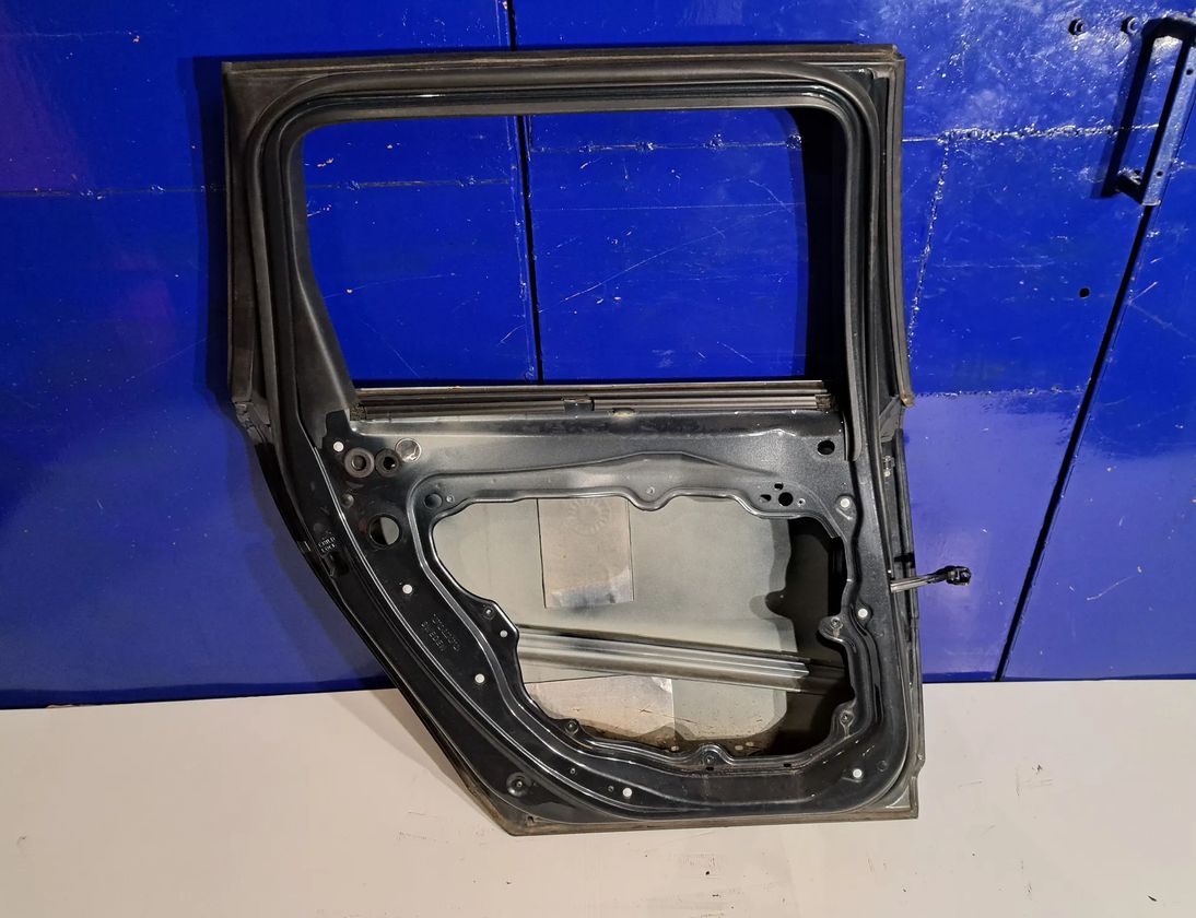 VOLVO V70 3 generation (2007-2020) Дверь задняя левая 31335625,32228896,31298720,31297247,31218075 22663469