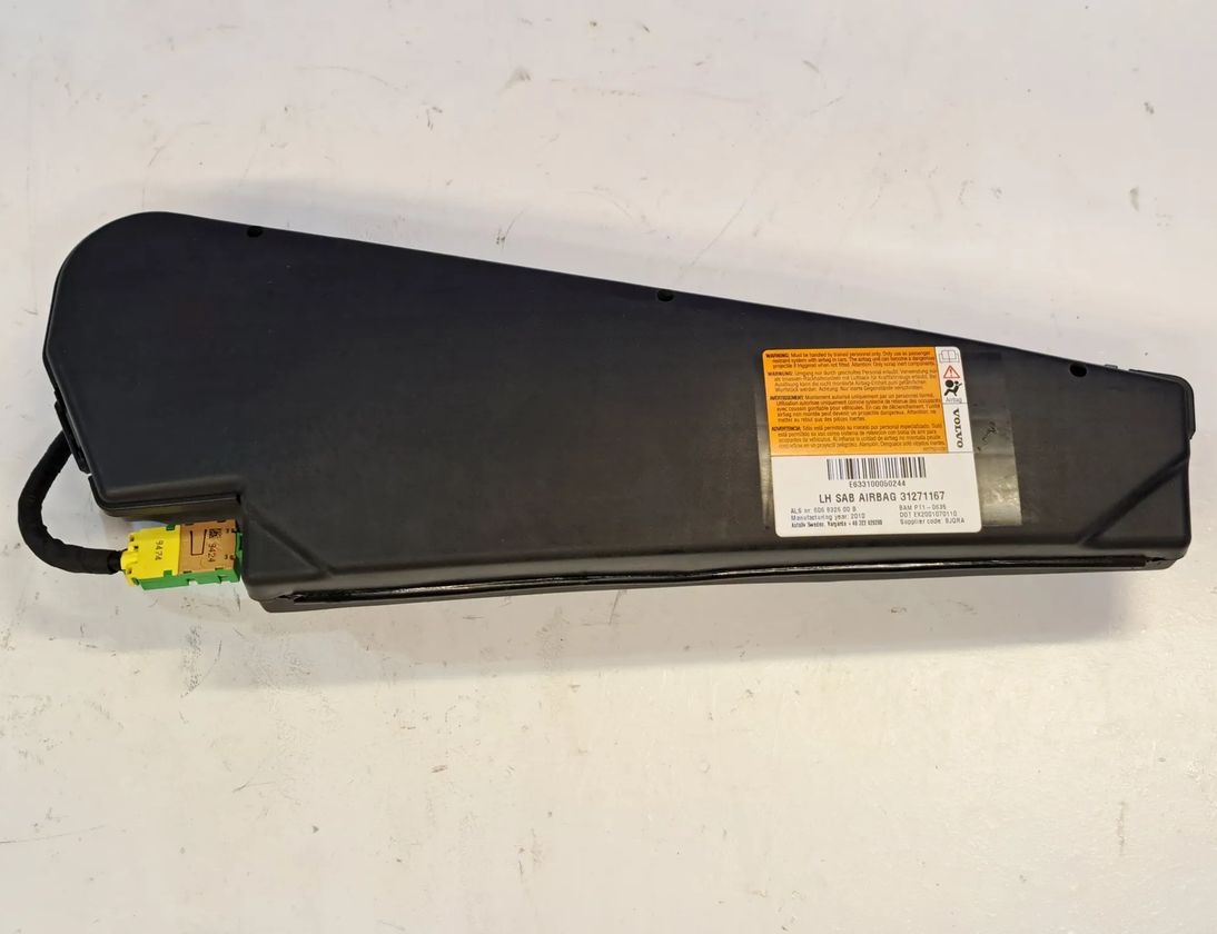 VOLVO XC90 1 generation (2002-2014) Front Left Seat Airbag SRS 31418256,31315930,31271167 24695116