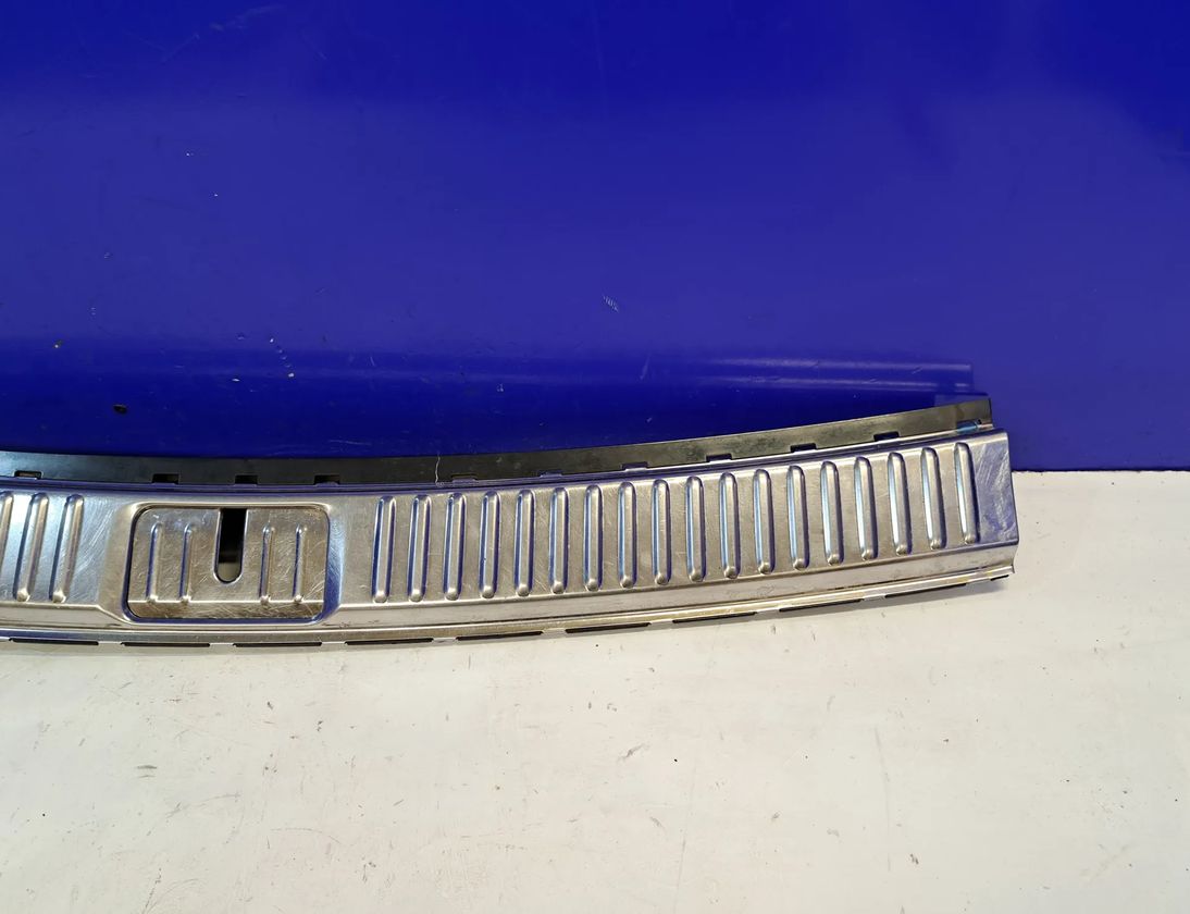 PORSCHE Cayenne 958 (2010-2018) Bagāžnieka vāka apakšējā daļa 7P5863909 24850903