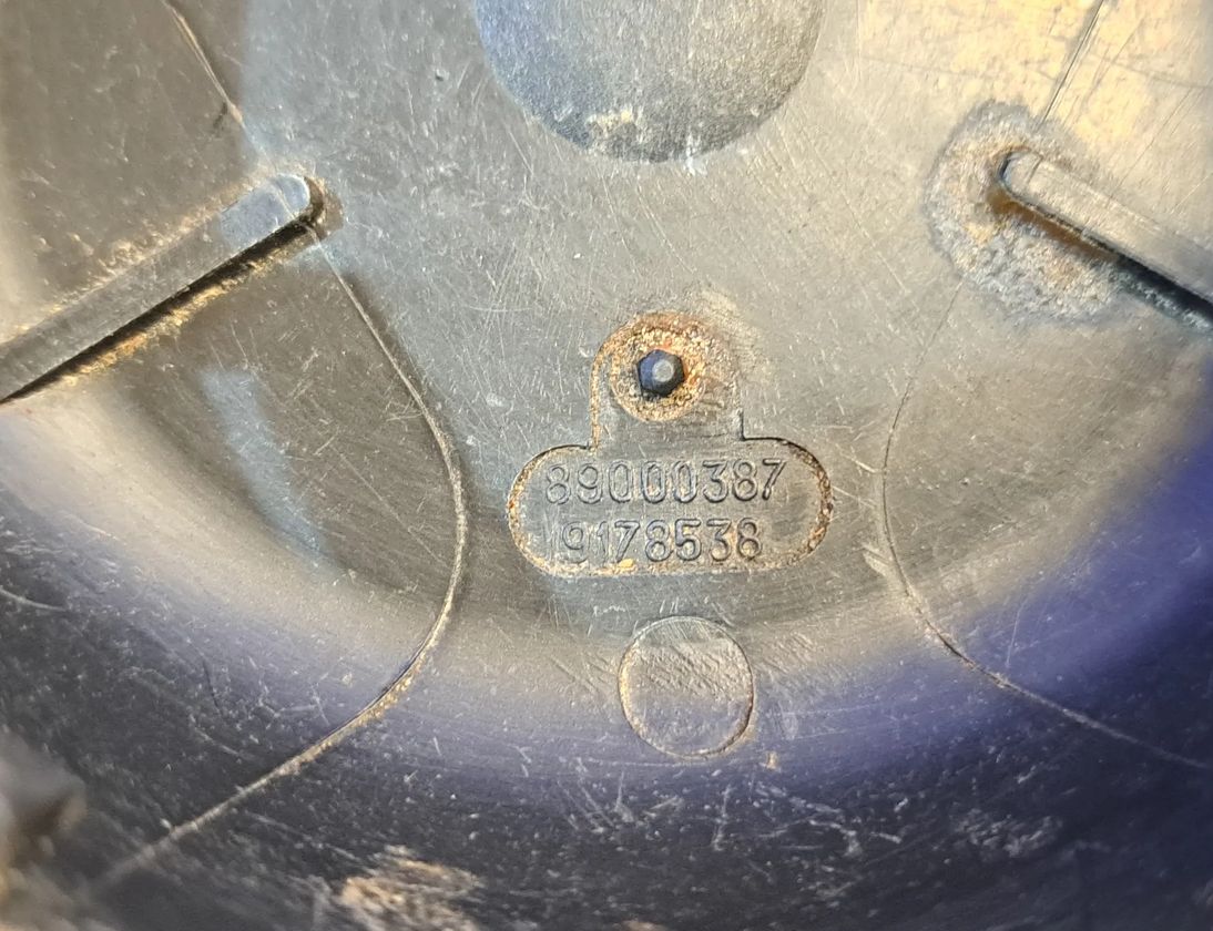 VOLVO V70 2 generation (2000-2008) Front light cover 9178538,89000387 27795228