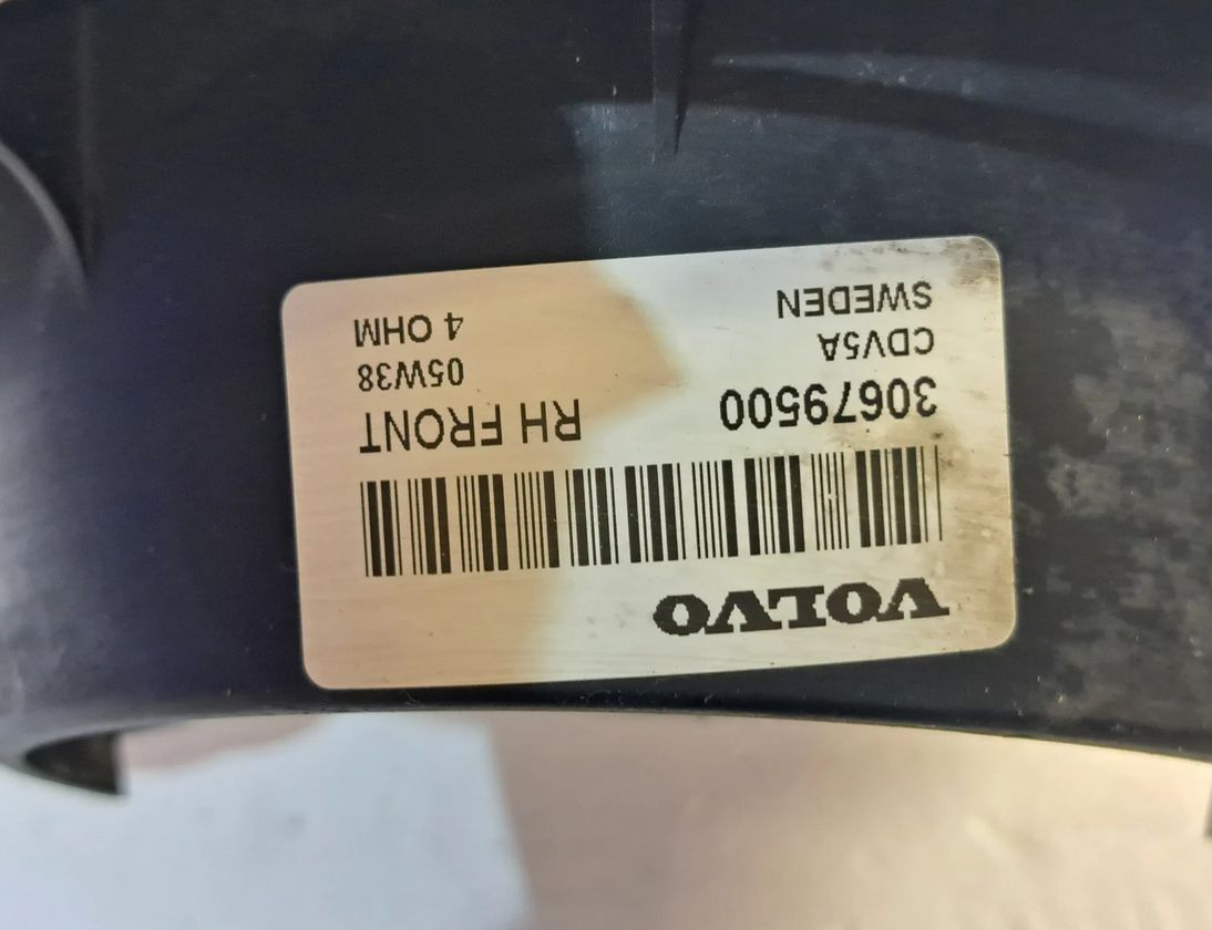 VOLVO V70 2 generation (2000-2008) Priekšējo labo durvju skaļrunis 30679500 27842972