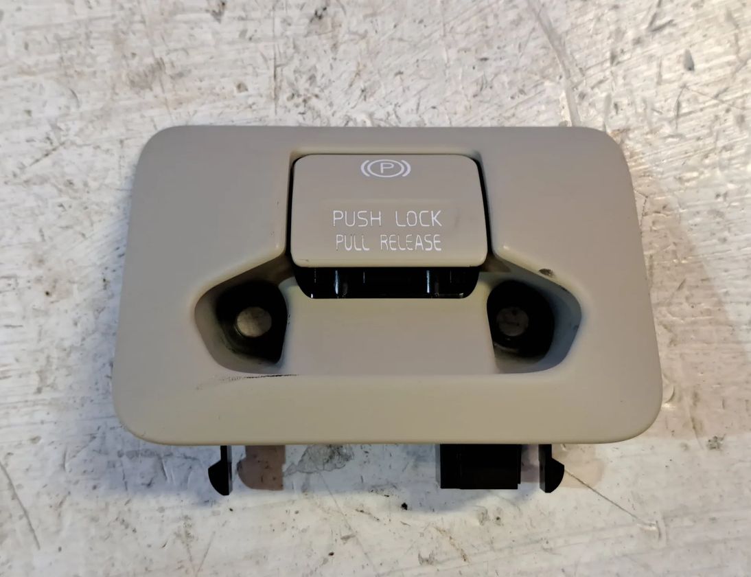 VOLVO XC70 2 generation (2000-2007) Stāvbremzes poga 31343243,31433501 31295366